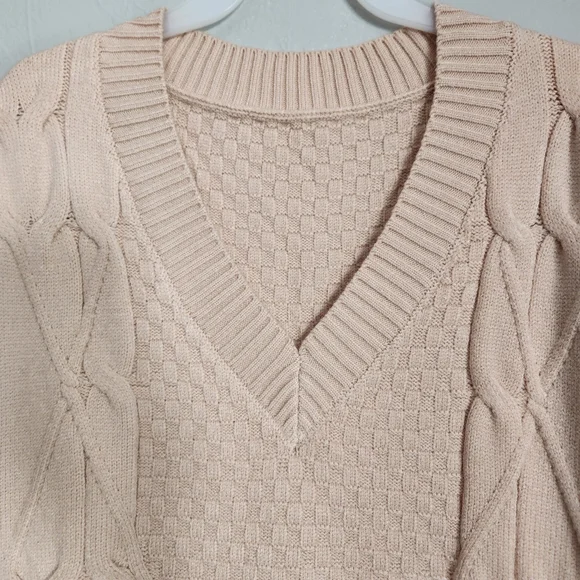 V Neck Sweater Vest - Picture 3 of 8